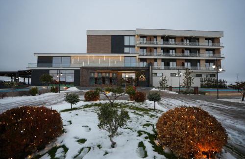 Gllamnik Hotel | Iliria Hill Resort & Spa