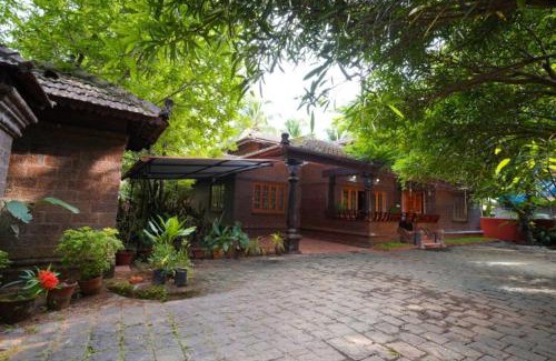 Khattalwada Villa | Illam Heritage Courtyard Bungalow l 4 BHK
