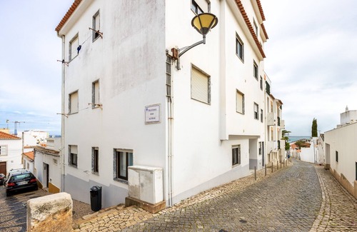 Lagos City Center Apartment | IM On Charming Home