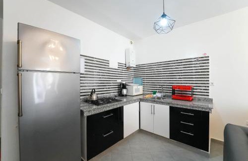 Tamrhakht Apartment | Imi Waves Studio - Steps from Beach & Surf Spot, Imi ouaddar