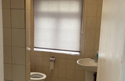 Heathrow Villages House | Immaculate 4-bed House Near Heathrow Airport
