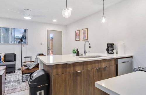 South Lamar Apartment | Immaculate Apartment in Austin 5 Min to Downtown ATX