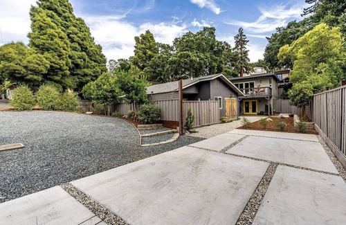 Napa Cottage | Immaculate Napa Oxbow GuestHouse
