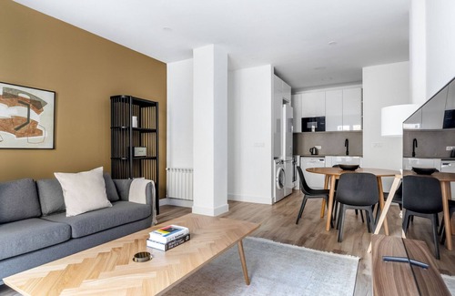 Salamanca Apartment | Immpecable Salamanca 3BR, by Blueground
