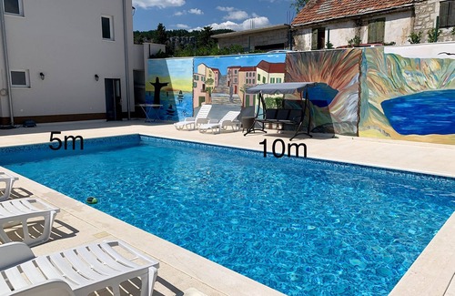 Imotski House | IMOTSKI-Blue Lake Center12P/6xrooms6xbathroom2xkitchen,Pool Grill,Sauna