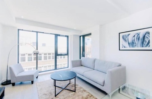 Woolwich Apartment | Impeccable 1-Bed Apartment in London