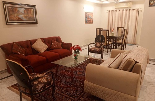 Lahore Apartment | Impeccable 3-bed Apartment in Lahore
