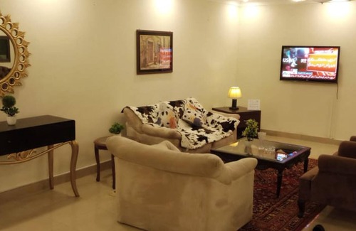Lahore Apartment | Impeccable 3-bed Apartment in Lahore