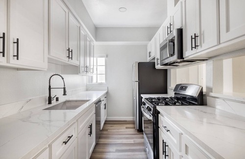 Westwood Apartment | Impeccable Westwood 2BR nr Westwood Village, by Blueground