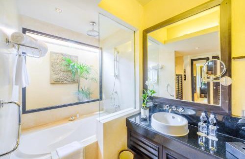 Patong Resort | Impiana Beachfront Resort Patong, Phuket