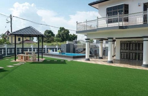 Sungai Menyala Villa | Impress Villa Homestay
