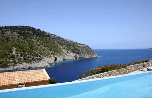 Frourion Villa | Impressive Kefalonia Villa | Villa Bookman | 2 Bedrooms | Seafront |.