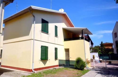 Lido delle Nazioni House | in a cottage-floor apartment with one large terrace, 200 mt. from the sea