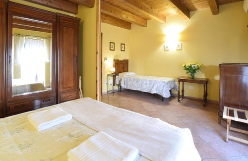 Porotto Apartment | In a quiet location, outside Porotto, this welcoming apartment welcomes you.