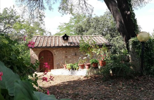 Colle di Val d'Elsa Cottage | In Chianti along the Francigena - La Voliera Country House