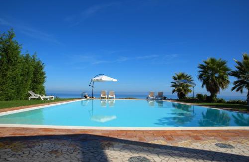 Montenero di Bisaccia House | In collina sul mare.