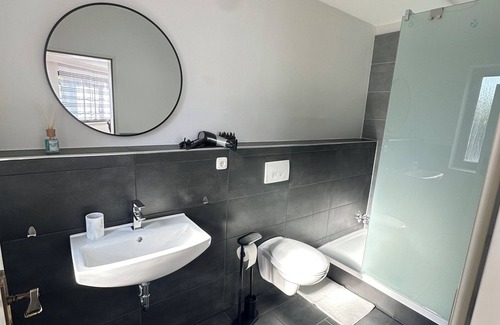 Zweifall Apartment | In & Out Boardinghouse Deluxe room