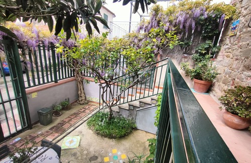 Agropoli Apartment | in the Agropoli historical center on the sea, with garden