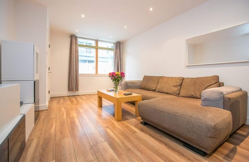 Grand Canal Dock Apartment | In The Heart of Docklands 1 Bedroom Apartment