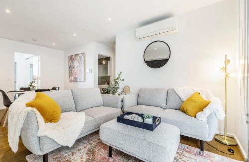 Richmond Apartment | In the heart of Richmond - 1693