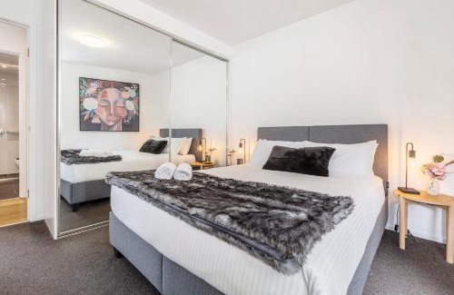 Richmond Apartment | In the heart of Richmond - 1693