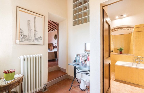Monticchiello Apartment | In the old town of Monticchiello, where about 90 people live, lies this charming vacation apartment.