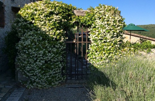 Vagliagli House | In the Sienese Chianti house in an ancient village with swimming pool and tennis court