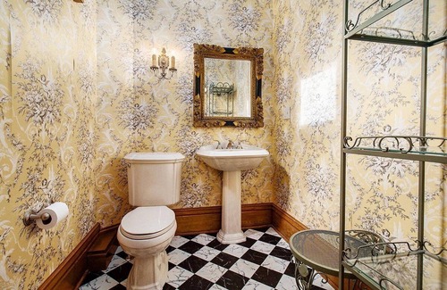Manistee Bed & Breakfast | Inactive Listing