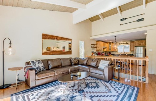 Incline Village Apartment | Incline Village Charmer