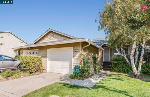 Pittsburg House | Incredible views of the estuary where the delta meets the bay!