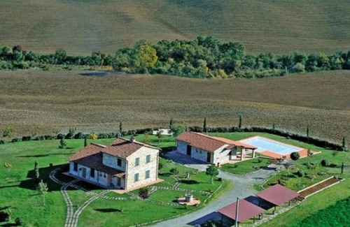 Castiglione d'Orcia Villa | Independent residence with 4 apartaments and pool in val d'Orcia