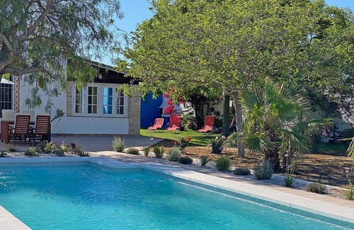 Zahora Villa | Independent villa furnished with comfort and style and large garden