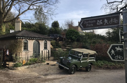 Dyrham Cottage | Individual Self-Contained Private cottage with garden at Dyrham Park, near Bath