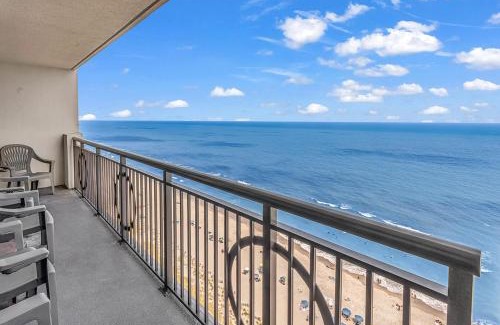 Myrtle Beach Apartment | Indoor HotTub - Heated Pool - LazyRiver - King Bed