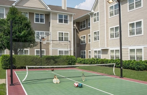 Charleston Hotel | Indulge in Home-Like Comfort! Pet-Friendly, Close to East End Historic District