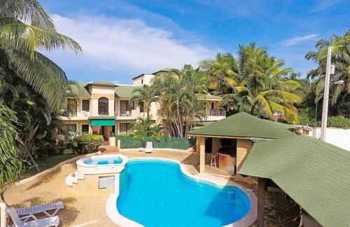 Villas Ana Maria Apartment | Inexpensive room near clubs, free breakfast, pool/AC/hot water/Cable TV/Wi-fi