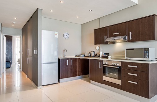 Bloubergstrand Apartment | Infinity Self-Catering Apartments
