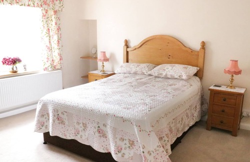 Reeth Cottage | INGLENOOK, family friendly, with open fire in Reeth