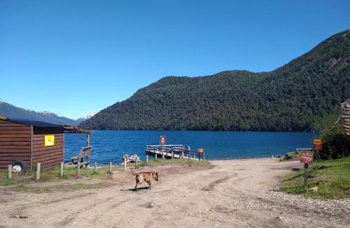 Lanin National Park Ski Chalet | Inigualable Cabaña a orillas del Lago Hermoso