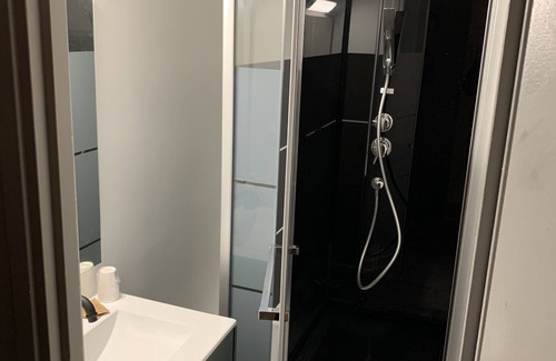 Aix-les-Bains City Center Hotel | Initial by balladins, hôtel Broisin
