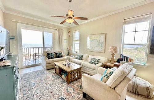 Henderson Point Condo | Inn by the Sea Unit 111