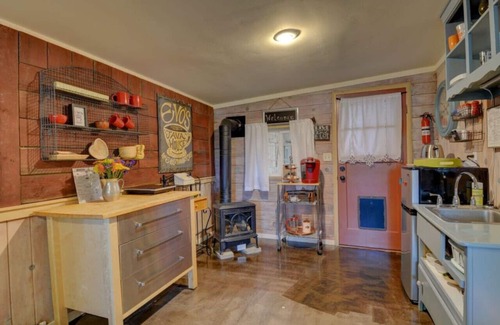 Jacksonville Cottage | Inn on 5th Cottage Suite!