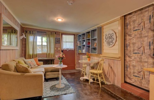Jacksonville Cottage | Inn on 5th Cottage Suite!