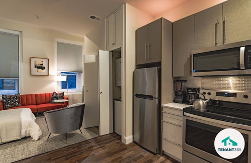 Downtown Baltimore Apartment | Inner Harbor's Best Luxury Furnished Apartments Apts by Redawning