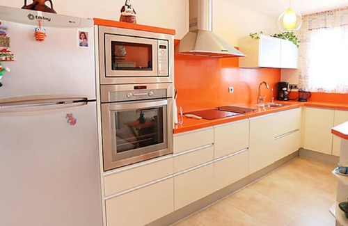 Costa Dorada Villa | INNOUTHOMBEAUTIFUL FAMILY HOUSE WITH SWIMING-POOL, BBQ, WIFI AND AIR-11 SETEMBRE