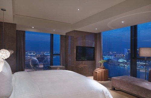 Pudong Hotel | InterContinental Shanghai Expo by IHG