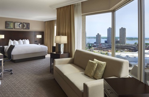 Toronto Entertainment District Hotel | InterContinental Toronto Centre by IHG