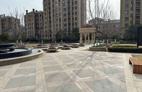 Zhengzhou Apartment | International Travel Suite is ideal for your trip with family, friends or solo.