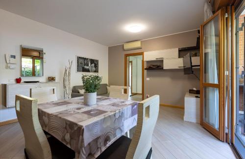 Trezzano sul Naviglio Apartment | Intero appartamento con giardino e posto auto