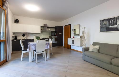 Trezzano sul Naviglio Apartment | Intero appartamento con giardino e posto auto